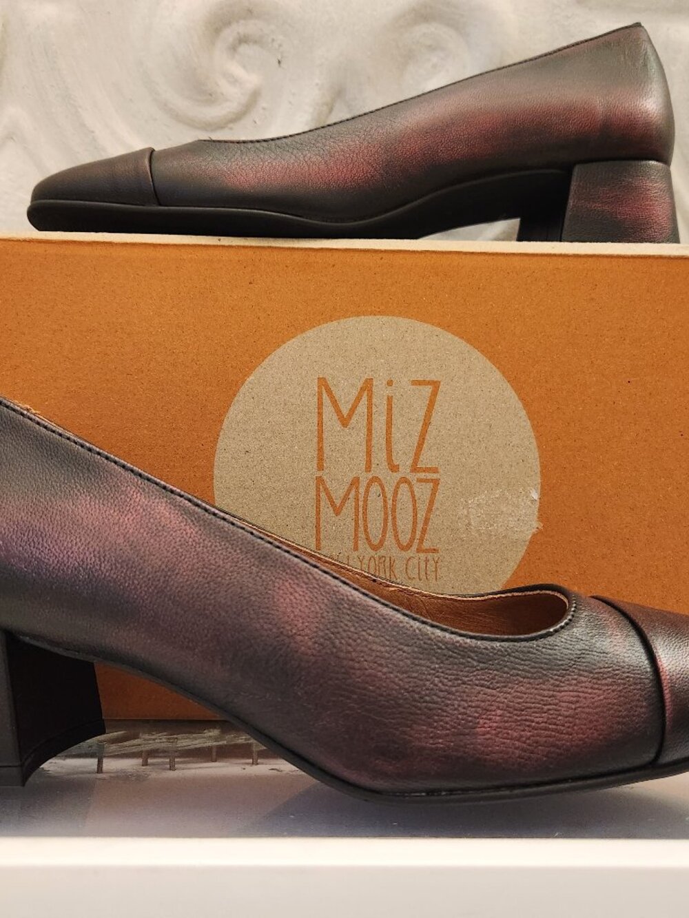 MIz Mooz "Glida" Block Heels. Leather. NIB. Size EU 42/US 10.5-11